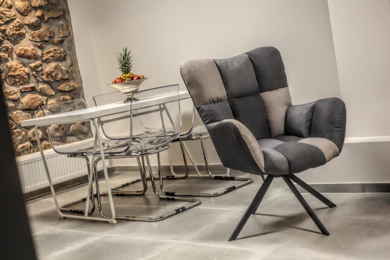Avli Luxurious House Leilighet Kalampáka Eksteriør bilde