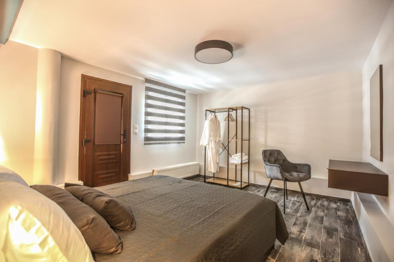 Avli Luxurious House Leilighet Kalampáka Eksteriør bilde