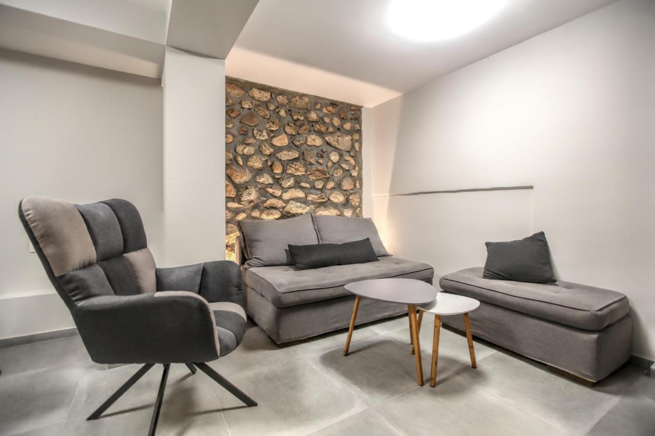 Avli Luxurious House Leilighet Kalampáka Eksteriør bilde