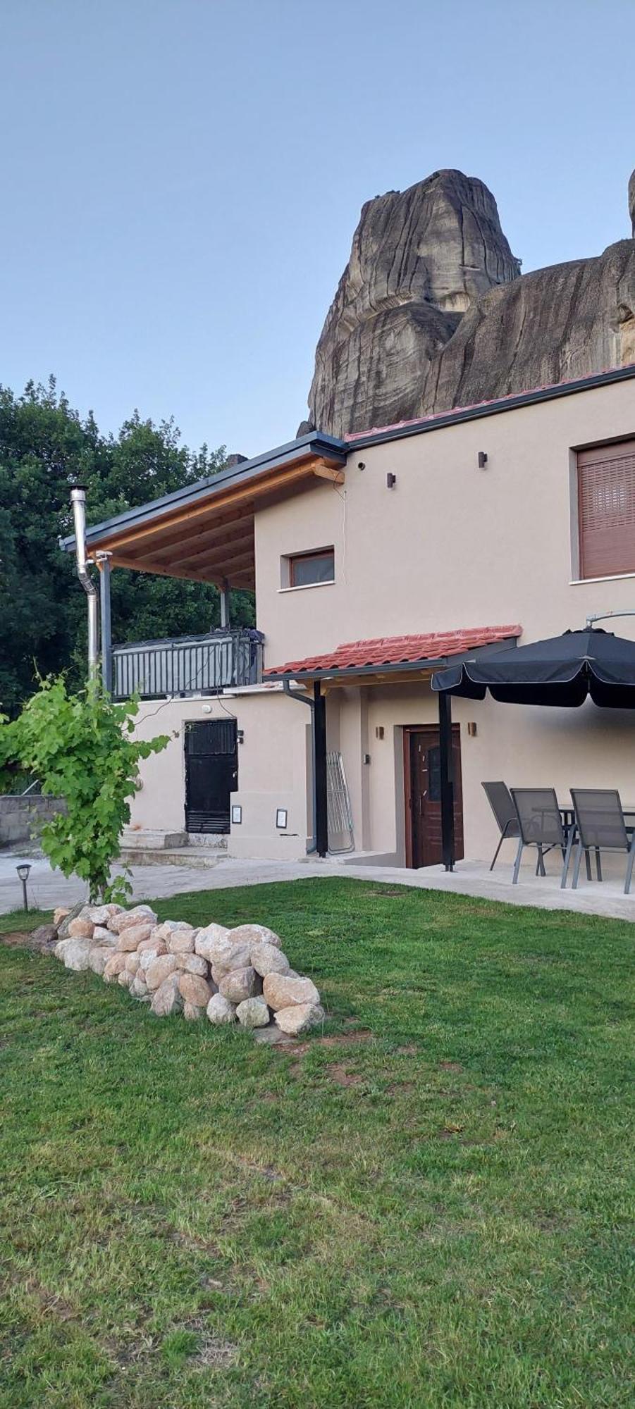Avli Luxurious House Leilighet Kalampáka Eksteriør bilde